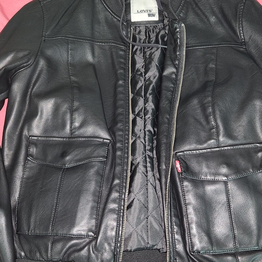 Levi's Black Leather Hooded Bomber Jacket - Picture 11 of 12